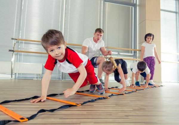 自閉癥治療中視覺(jué)提示應(yīng)用方法：輔助溝通系統(tǒng)