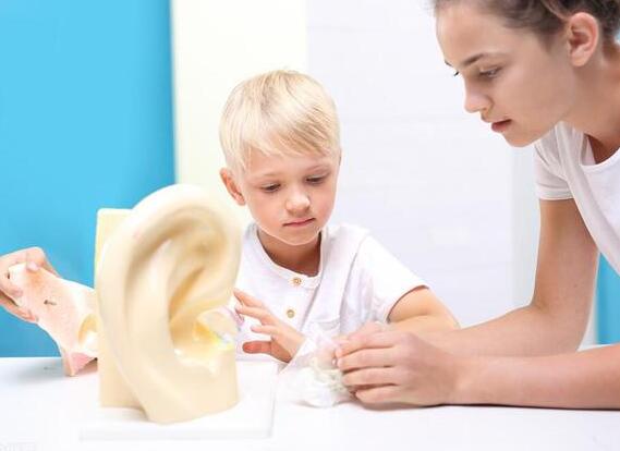 昆山家有小孩聽(tīng)力障礙怎么辦？做好這幾點(diǎn)康復(fù)訓(xùn)練將事半功倍！